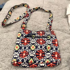 Vera Bradley Sun Valley pattern crossbody.   Only used a few times